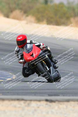 media/Apr-10-2022-SoCal Trackdays (Sun) [[f104b12566]]/Turn 10 (1pm)/